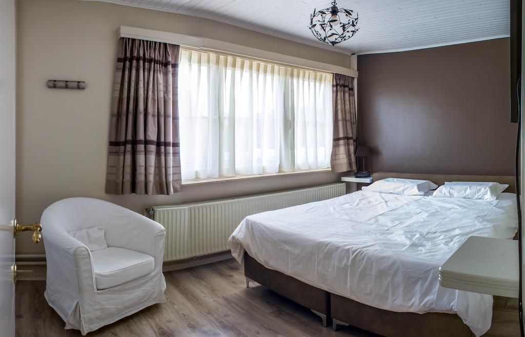 B&B Den Boomgaard مورسل الغرفة الصورة